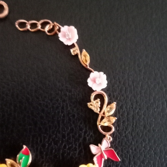 SOUTH SEA GOLDEN CULTURED PEARL, MULTI GEMSTONE BRACELET - Picture 5 of 9